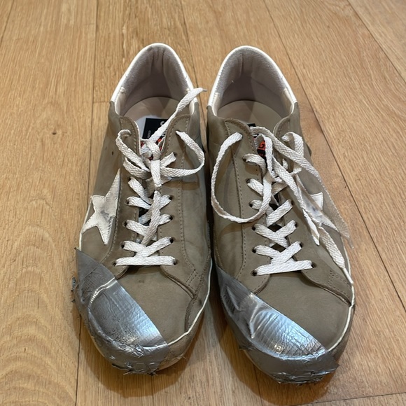 Golden Goose Sneakers - Picture 3 of 9